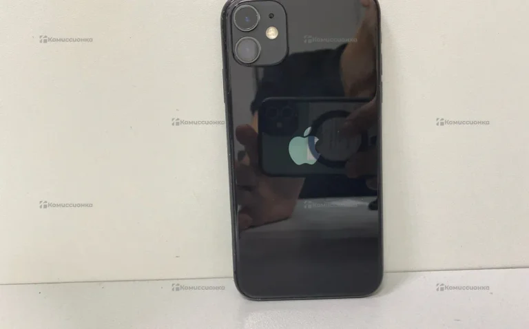 Apple iPhone 11 4/128 ГБ