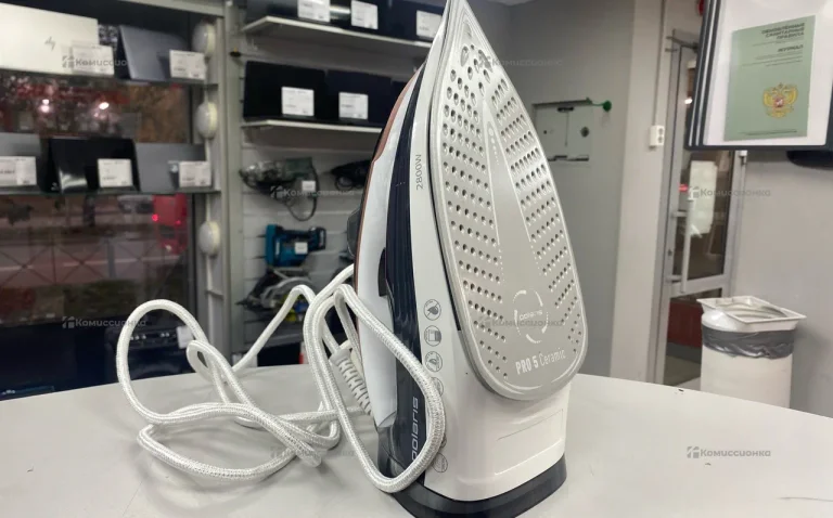 Утюг Polaris PIR 2883AK 3M