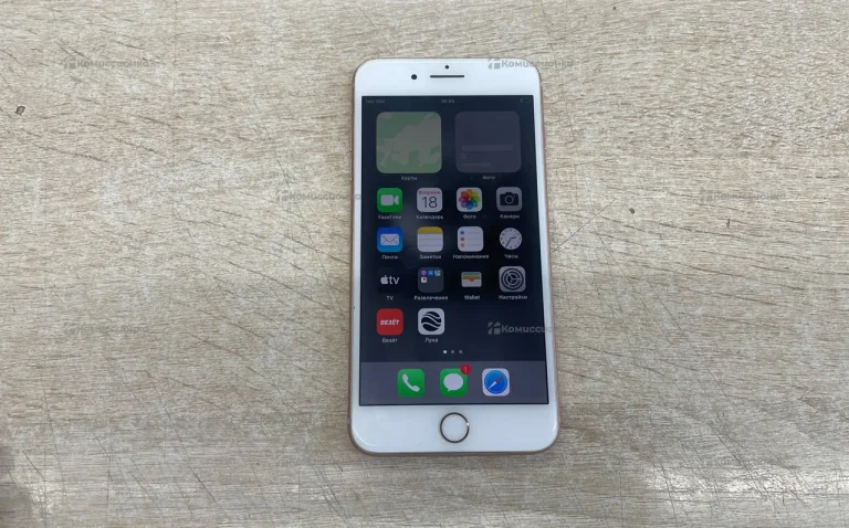 Apple iPhone 8 Plus 3/64 ГБ