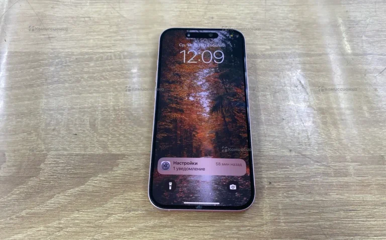 Apple iPhone 15 6/128 ГБ