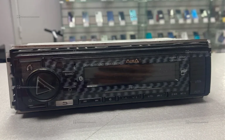 Автомагнитола  aura amh-77dsp