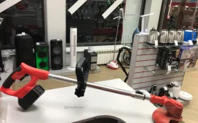 Аккумуляторный триммер Красный