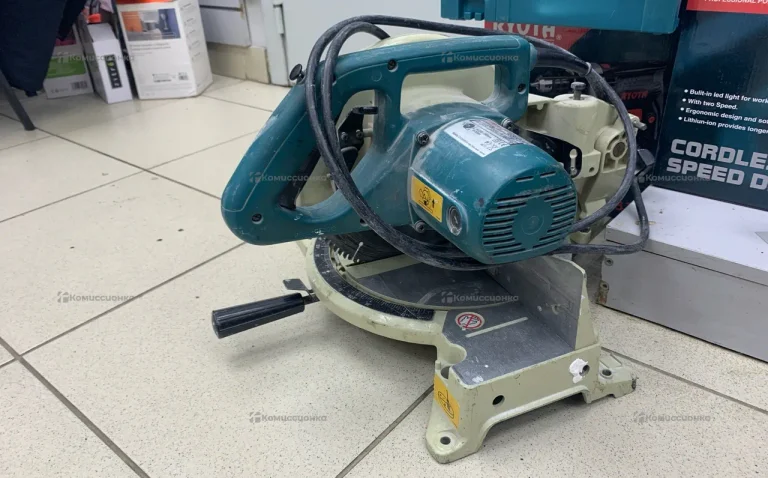 Торцовочная пила makita LS1040