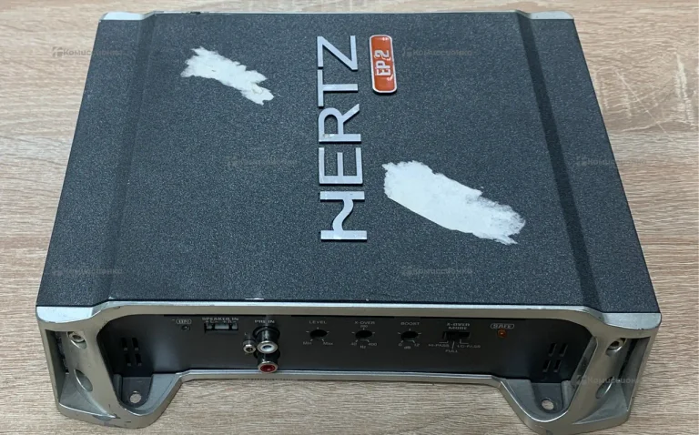 Усилитель  Hertz Ep2