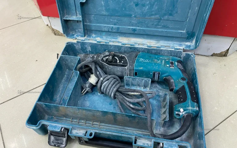Перфоратор makita HR2470