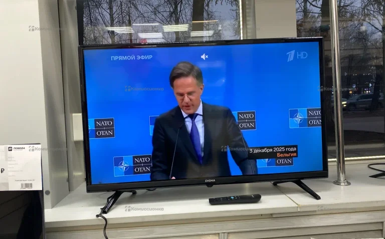 Телевизор Digma DM-LED32SBB35