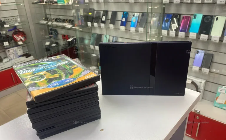 Приставка PS2.