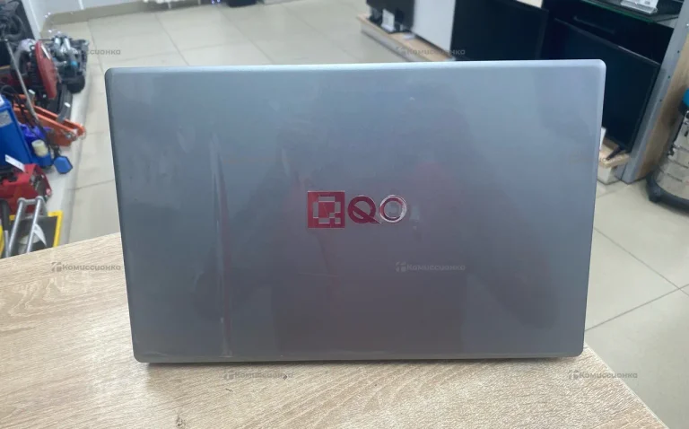 Ноутбук  QQO