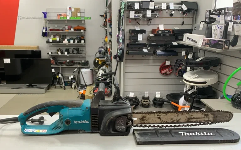Цепная пила makita UC4530A