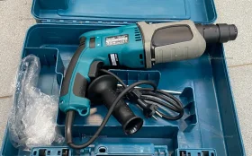 Перфоратор Makita 2470.
