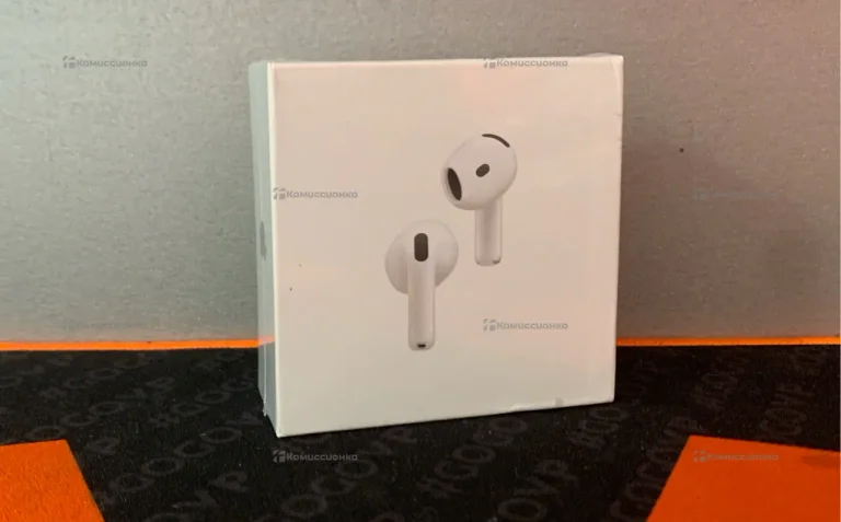 Наушники AirPods 4