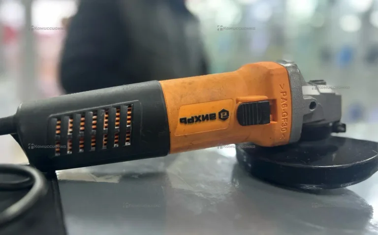 Угловая шлифмашина ВИХРЬ УШМ-125/800