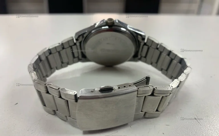 Часы  Casio
