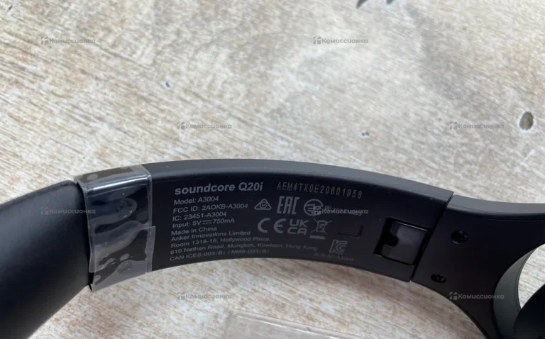 Наушники Soundcore Q20i