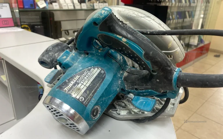 MAKITA циркулярная пила