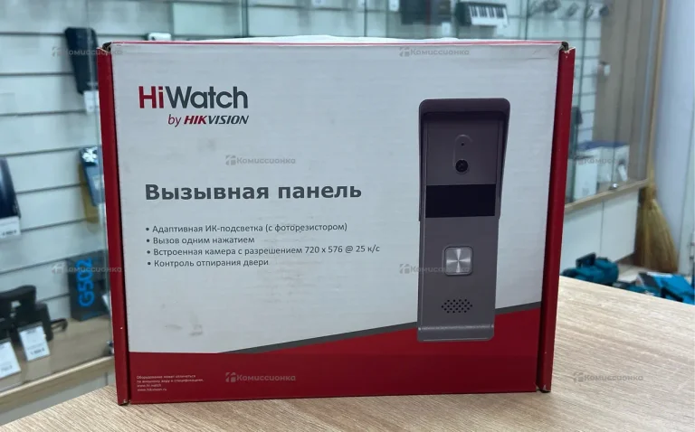 Вызывная панель HIWatch DS-D100P