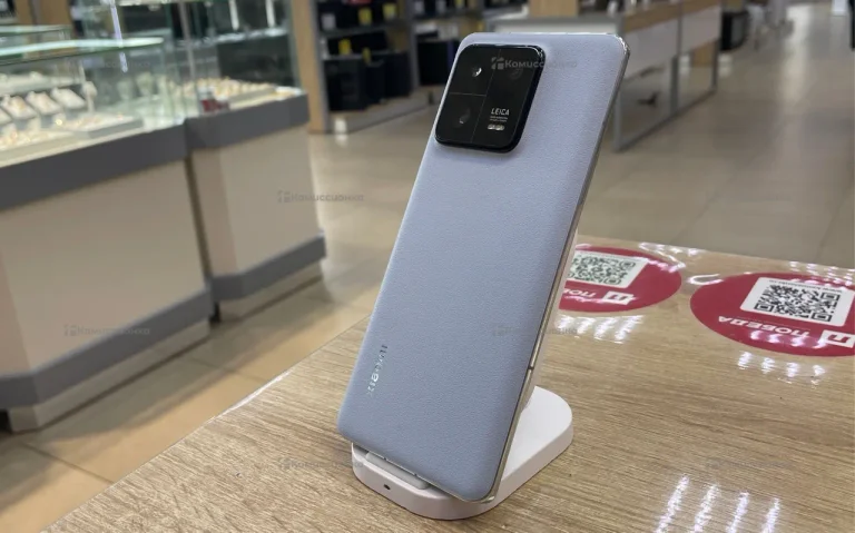 Xiaomi 13 PRO 12/256GB.