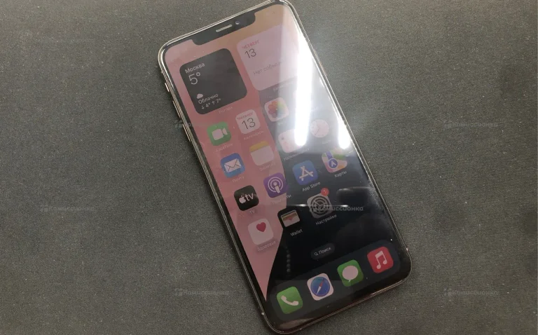 Apple iPhone XS Max 4/64 ГБ