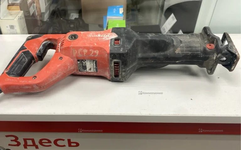 Сабельная пила Makita M4501 1010 Вт
