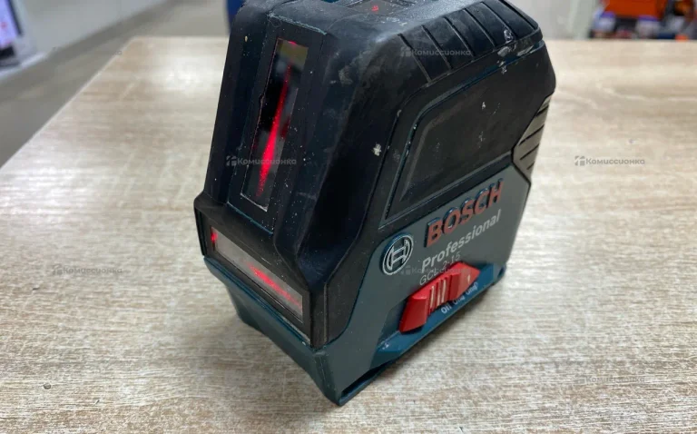 Лазерный уровень Bosch GCL 2-15 Professional + RM