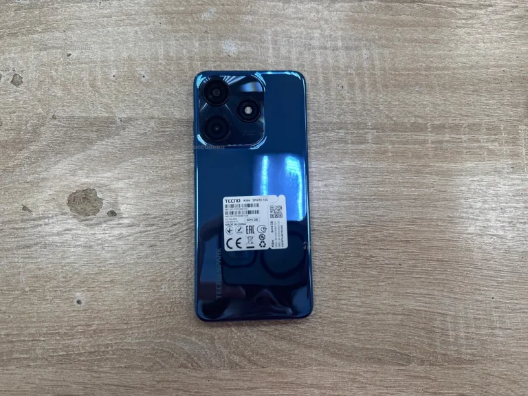 Tecno Spark 10C 4/64 ГБ
