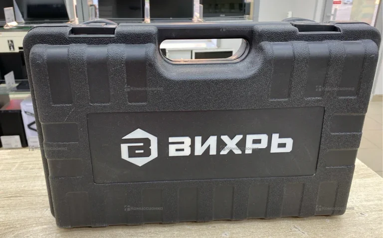 Перфоратор ВИХРЬ П-900К