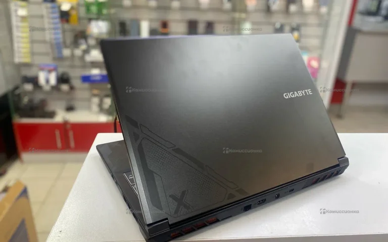 Ноутбук  Gigabyte