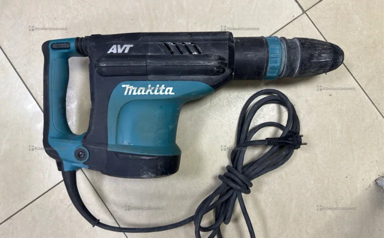 Отбойный молоток makita HM1213C