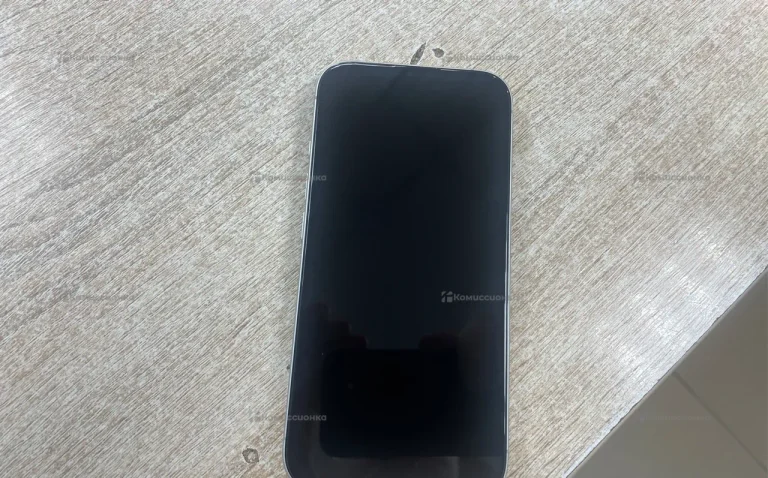 Apple iPhone 16 8/256 ГБ