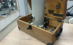 Прибор вертикального проектирования PZL-100