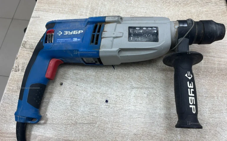 Перфоратор Зубр ЗП-28-800