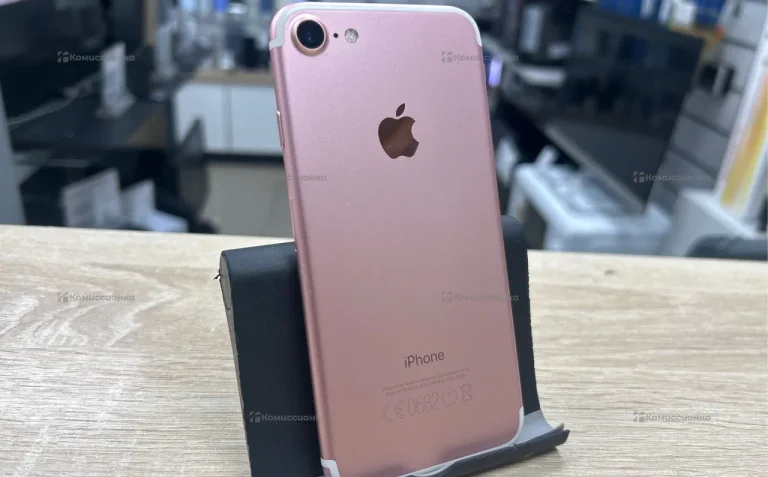 Apple iPhone 7 32 ГБ.