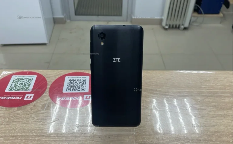 ZTE Blade L8 1/16 ГБ