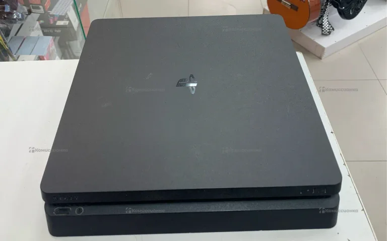 Приставка PS4. Slim 500Gb