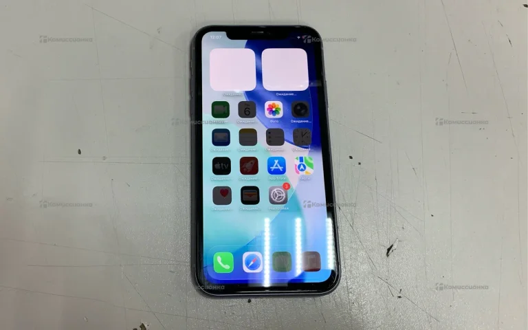 Apple iPhone 11 4/128 ГБ