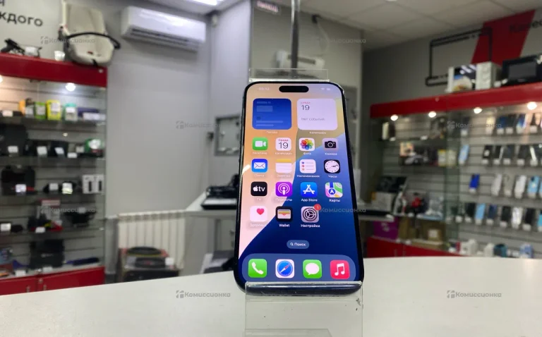 Apple iPhone 15 Pro 8/128 ГБ