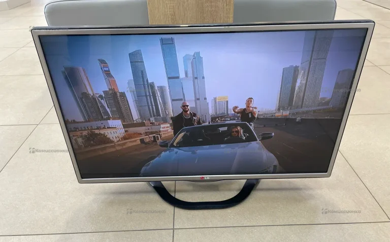 Телевизор  LG 32LA615v