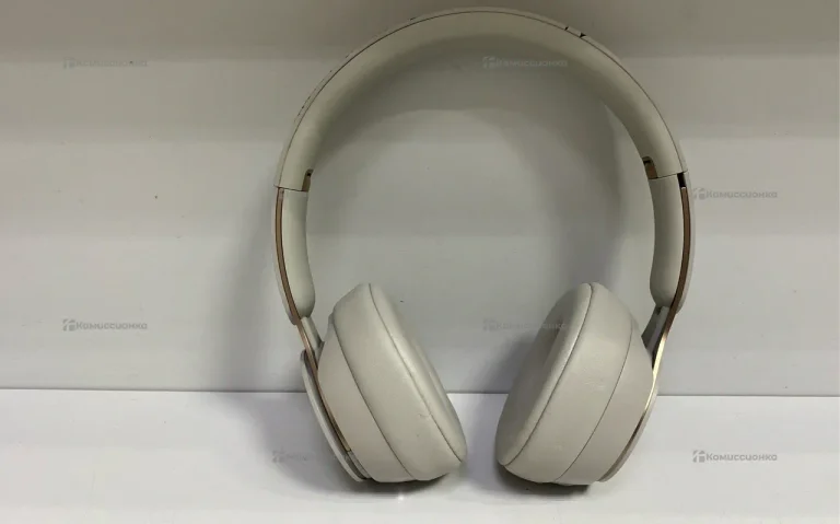 Наушники  Beats Solo Pro