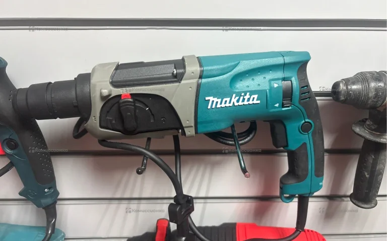 Перфоратор makita HR2470