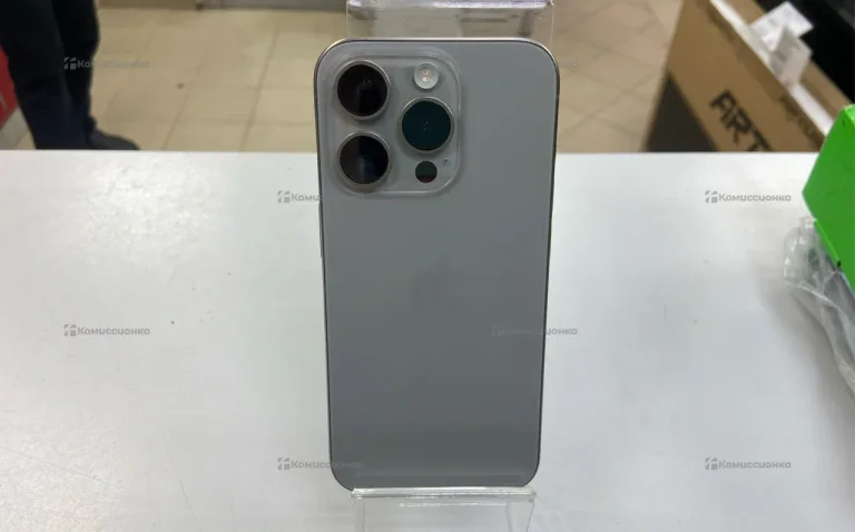 Apple iPhone 15 Pro 8/128 ГБ