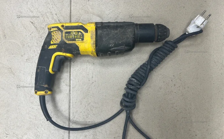 Перфоратор Stanley FME500