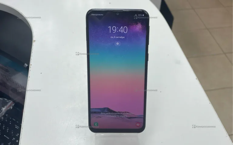 Samsung Galaxy M20 3/32
