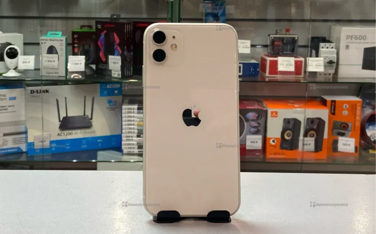 Apple iPhone 11 4/64 ГБ