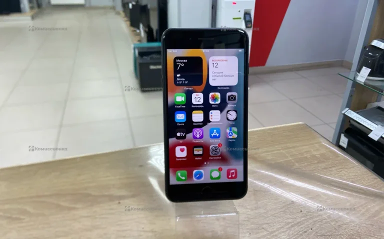 Apple iPhone 7 Plus 3/32 ГБ