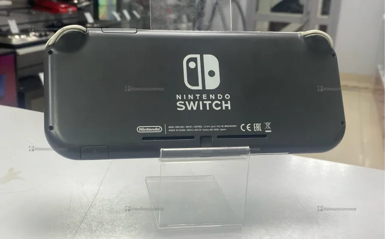 Приставка Nintendo switch lite 32 гб