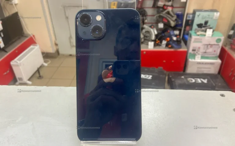 Apple iPhone 13 4/128 ГБ
