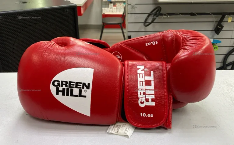 Боксёрские перчатки Green Hill 10.OZ красные