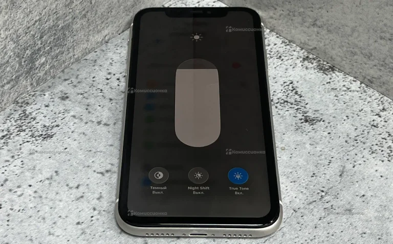 Apple iPhone 11 4/128 ГБ
