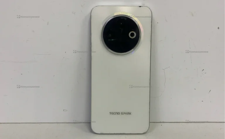 Tecno Spark 30C 4/128 ГБ