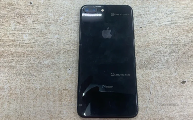 Apple iPhone 8 Plus 3/64 ГБ